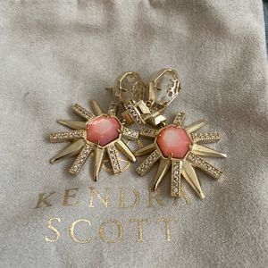 Kendra Scott dangle earrings